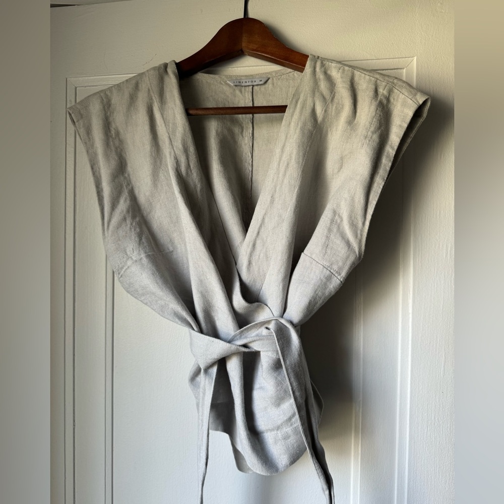 Linenfox wrap top